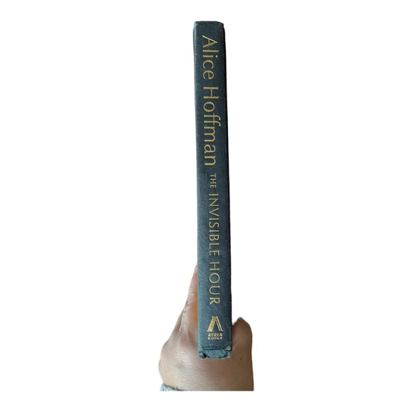 Alice Hoffman The Invisible Hour: A Novel Hardcover Book - Picture 10 of 10
